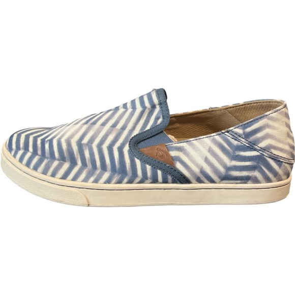 OLUKAI PEHUEA PA'I Hawaiian Brand Canvas Slip On Shoe Blue White 9.5 EUR 39.5 - Picture 2 of 8